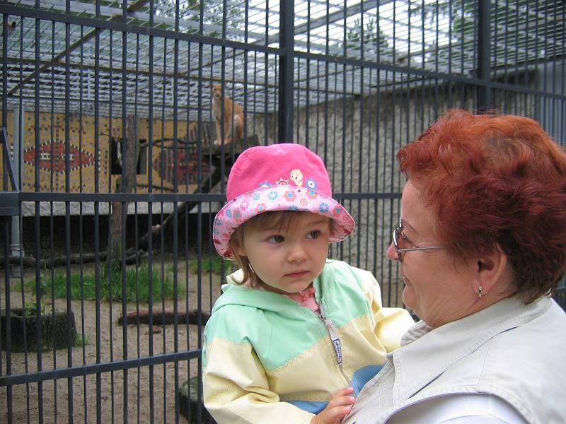 2008-07-18 13-03-08.jpg - z babcią Grażyna i Moniką